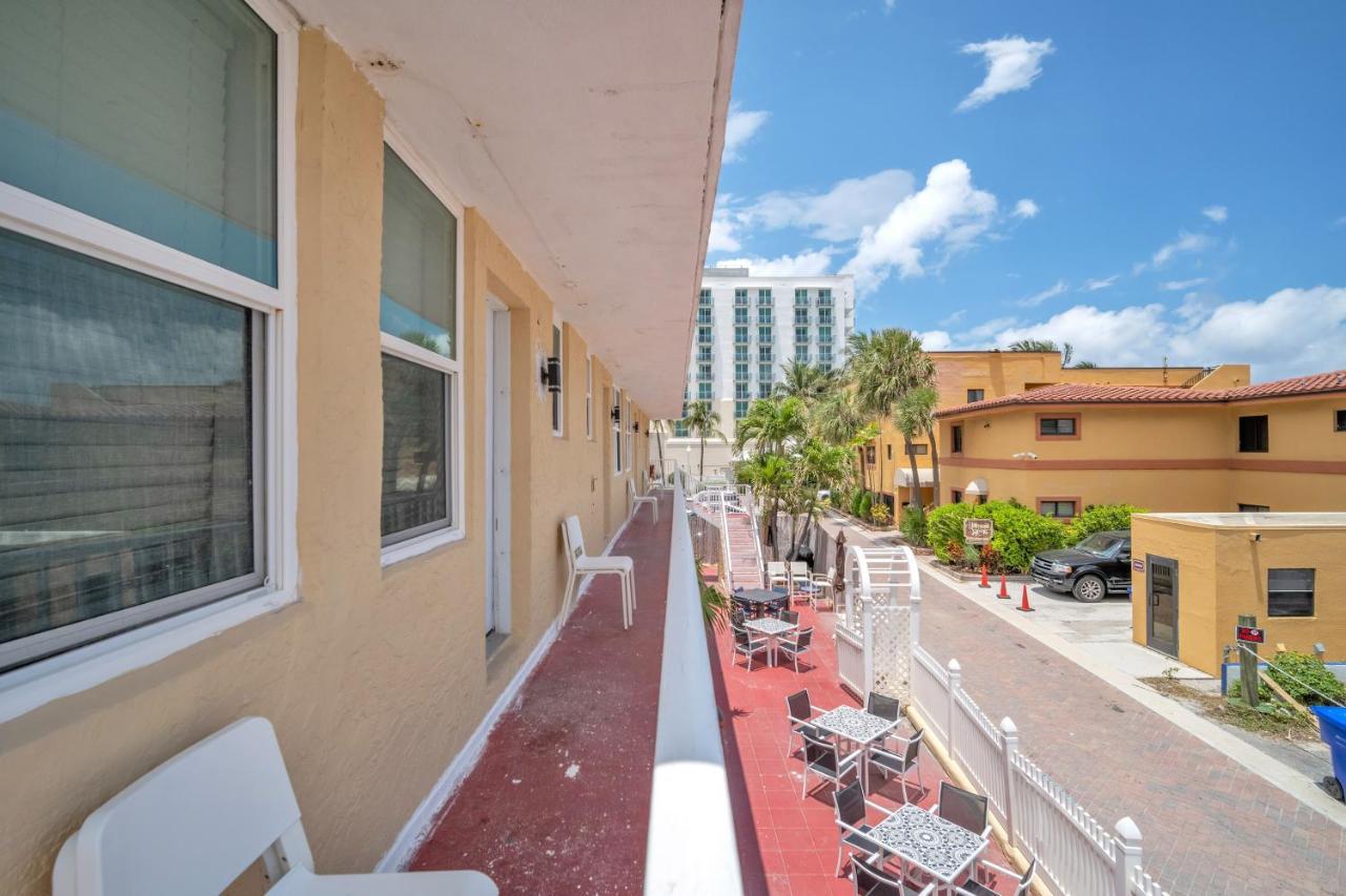 Laguna Blu Beach Hollywood Exterior photo